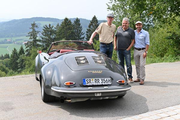 Der fertig gestellte Superporsche Walter Röhrl mit dem Superporsche von Viktor